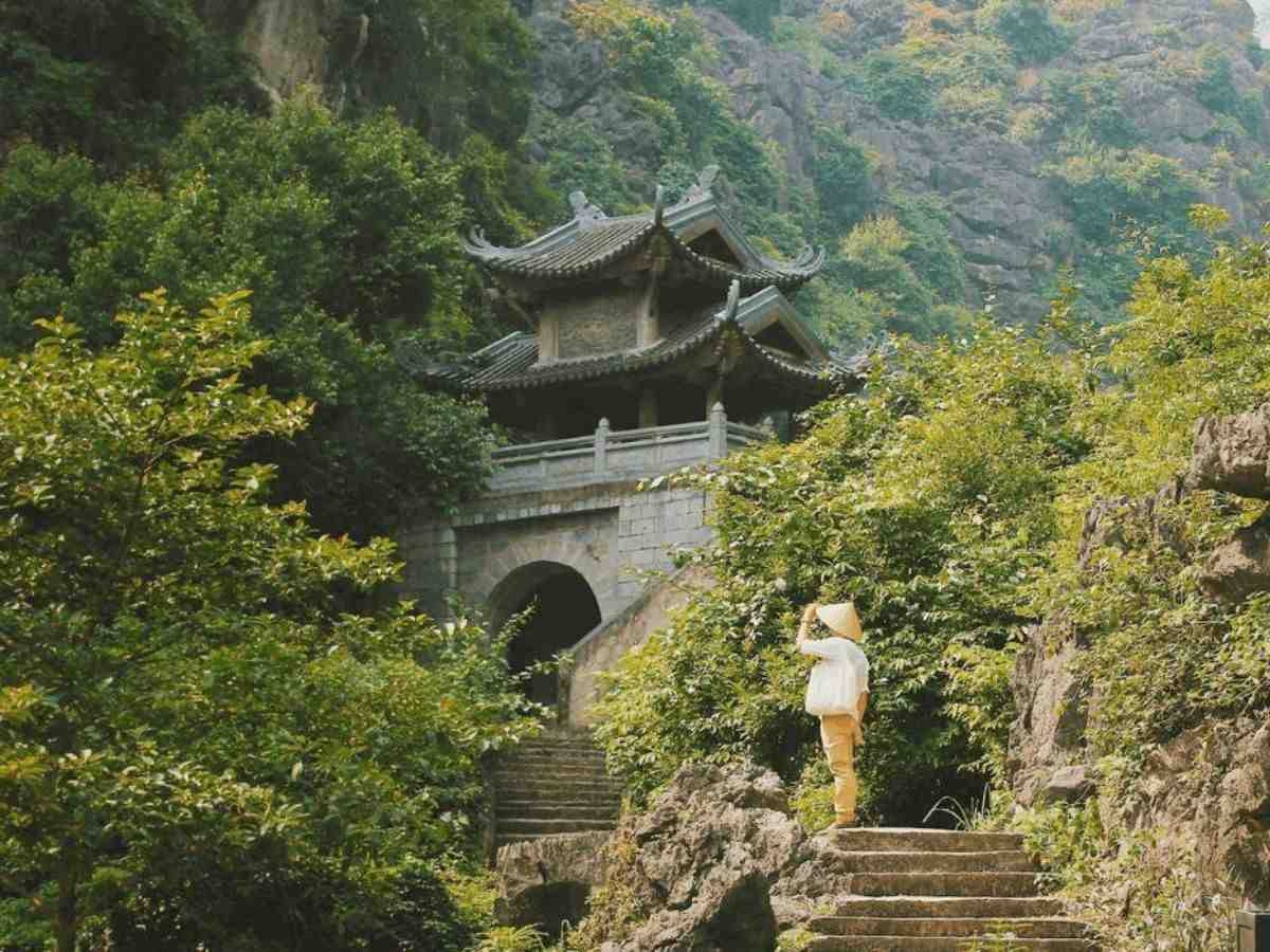 Động Am Tiên Ninh Bình – thung lũng cổ ẩn mình giữa núi đá vôi