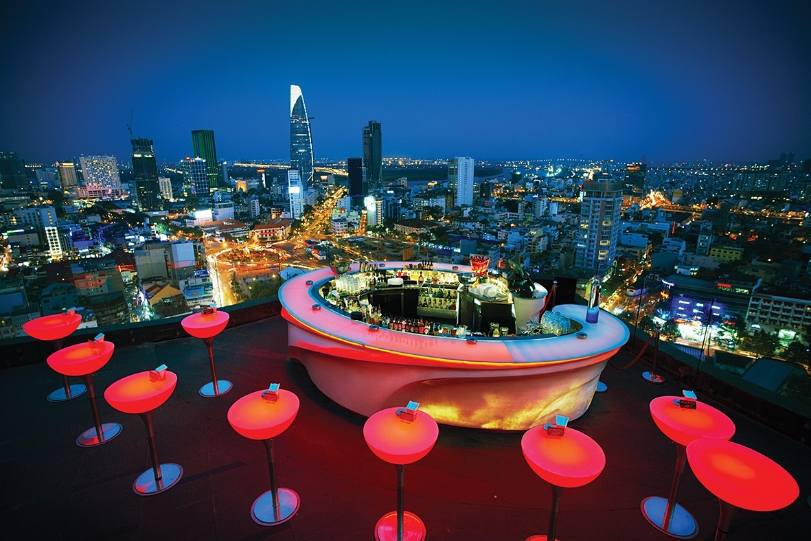 Ho Chi Minh City nightlife – trải nghiệm nhịp sống sôi động về đêm của Sài Gòn