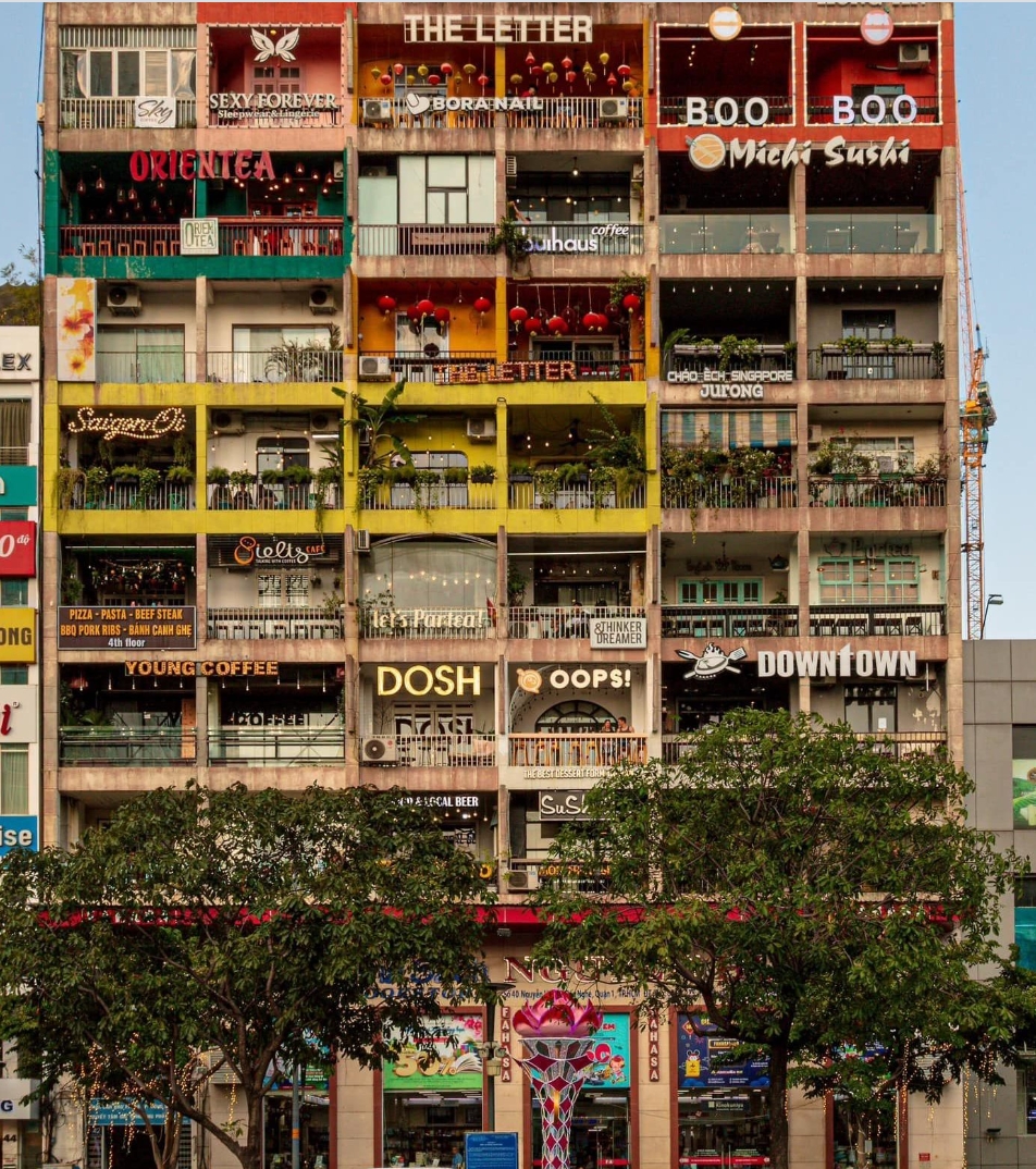 LỊCH TRÌNH 1 NGÀY KHÁM PHÁ THÀNH PHỐ HỒ CHÍ MINH