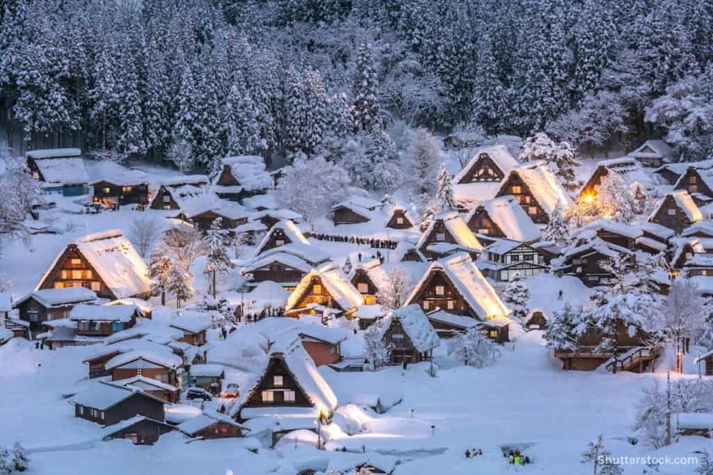 Tour 2 ngày 1 đêm Osaka – Shirakawago – Takayama