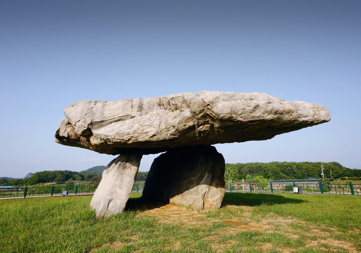 Hệ thống Địa điểm mộ đá Dolmen - Di sản UNESCO Hàn Quốc